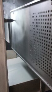 Elektrik Panolarının Ral 7035 Wrinkle Elektrostatik Toz Boya ile Boyanması